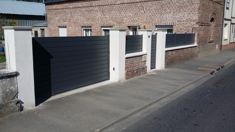 modern aluminyum bahçe çiti ve bahçe giriş kapısı